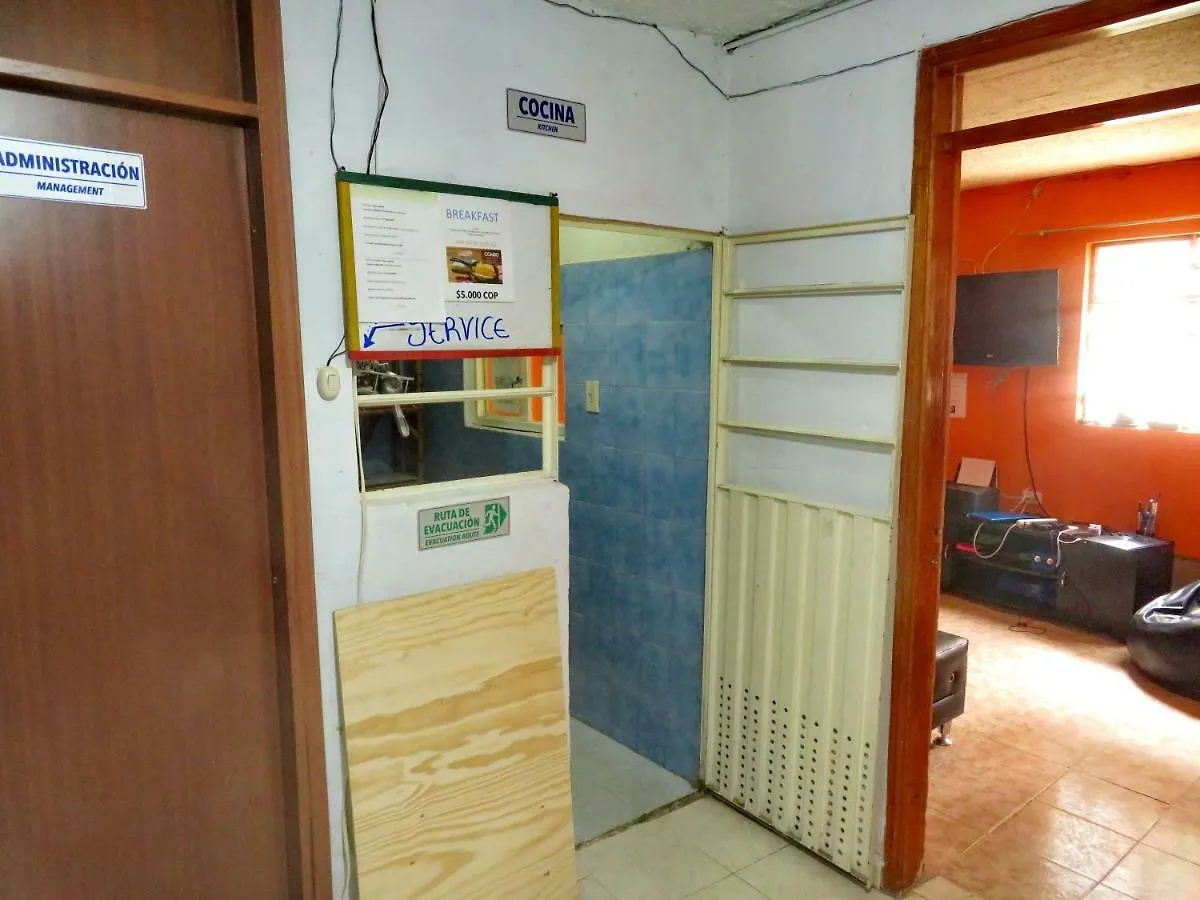 Okar Hostel - Bogota Airport